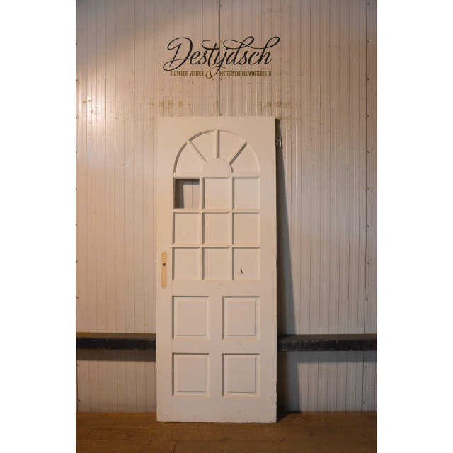 GL 528 Paneeldeur met glas