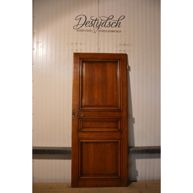 Oude opdek paneeldeur 