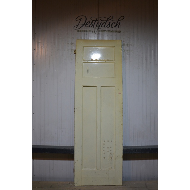 Oude paneeldeur  