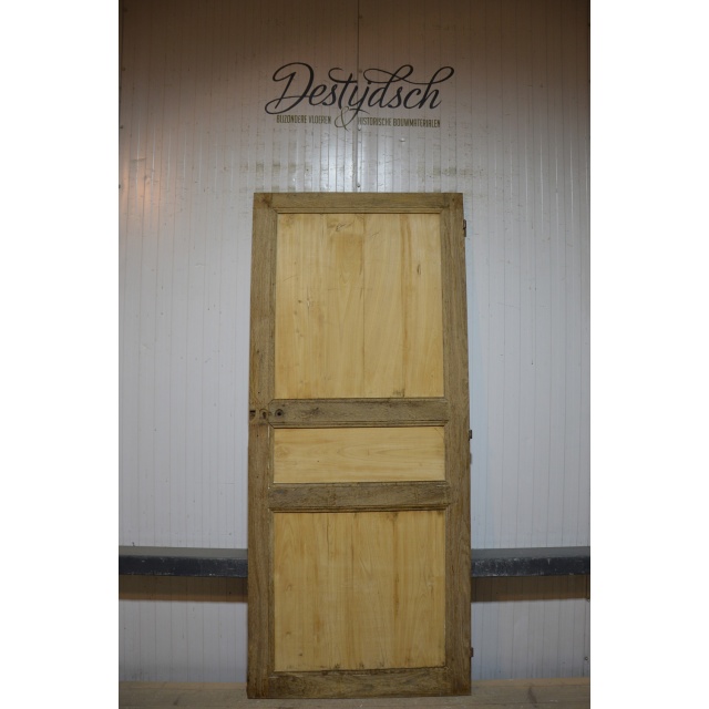 Oude geloogde deur 