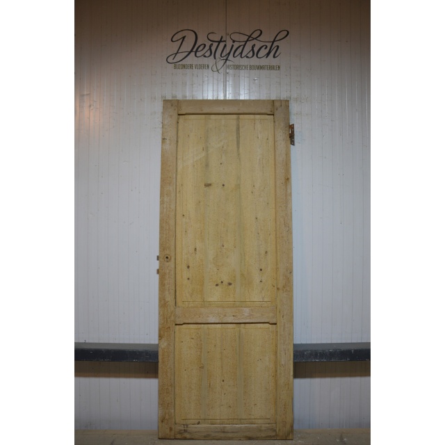 Oude geloogde deur 