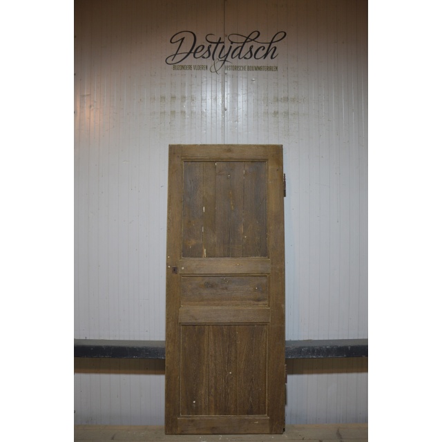 Oude geloogde eiken deur 