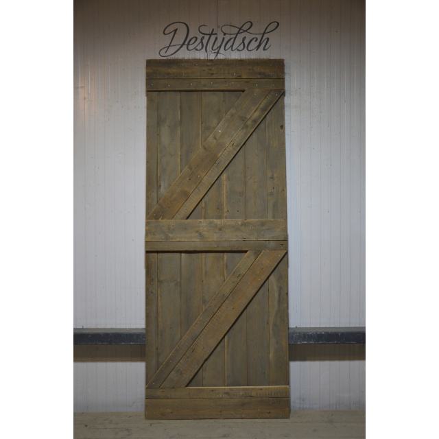 Loftdeur van oud hout 