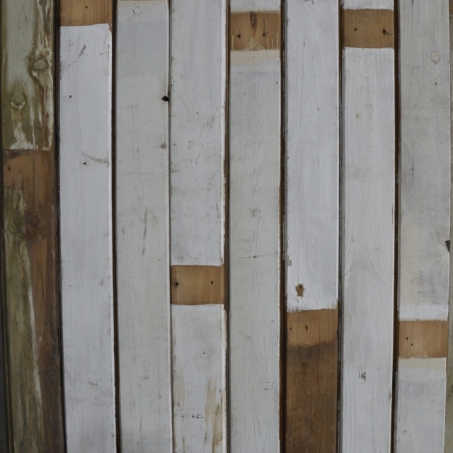  Oude geverfde planken met v-groef