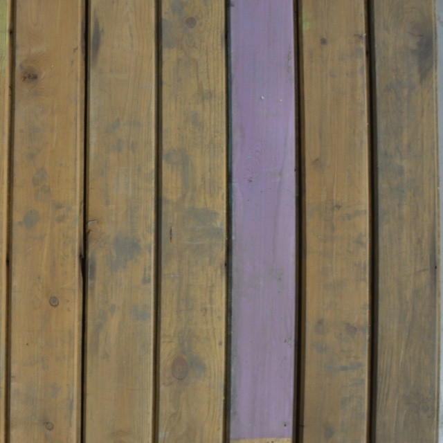 Oude geverfde planken met v-groef