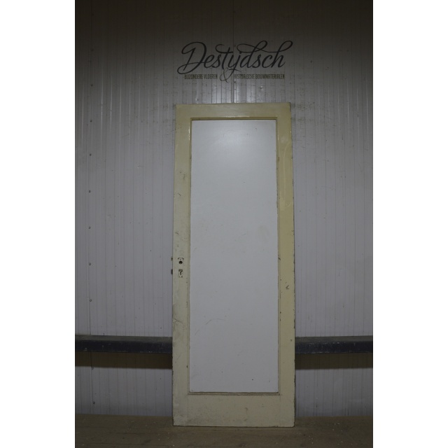 Oude paneeldeur met 1 vak 