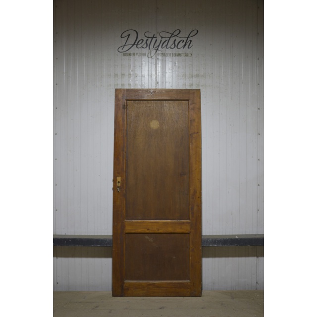 Oude tweevaks paneeldeur 