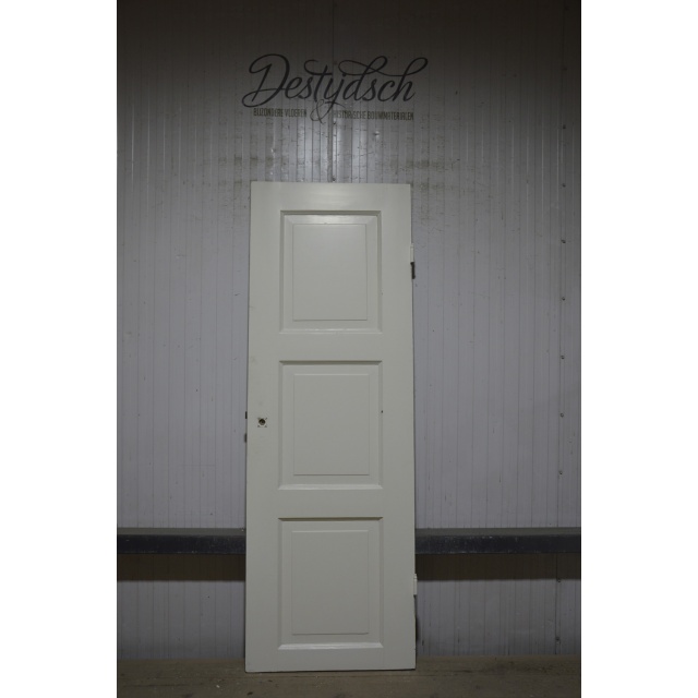 Oude drievaks paneeldeur 