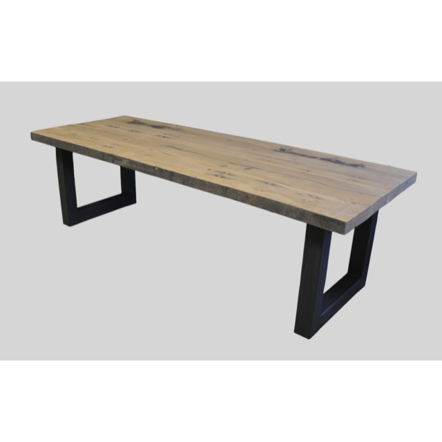 Tafel van oude eiken spoorbielsplanken 